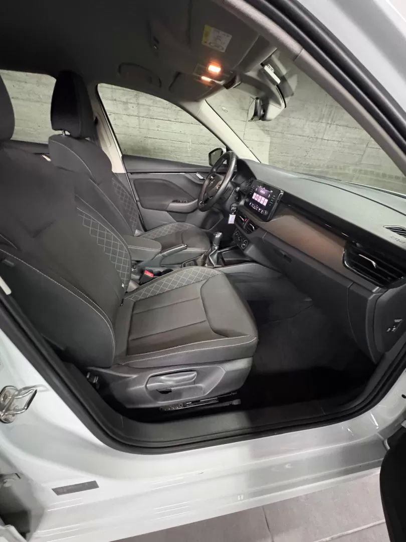 skoda-kamiq-2023-gasolina-999cc