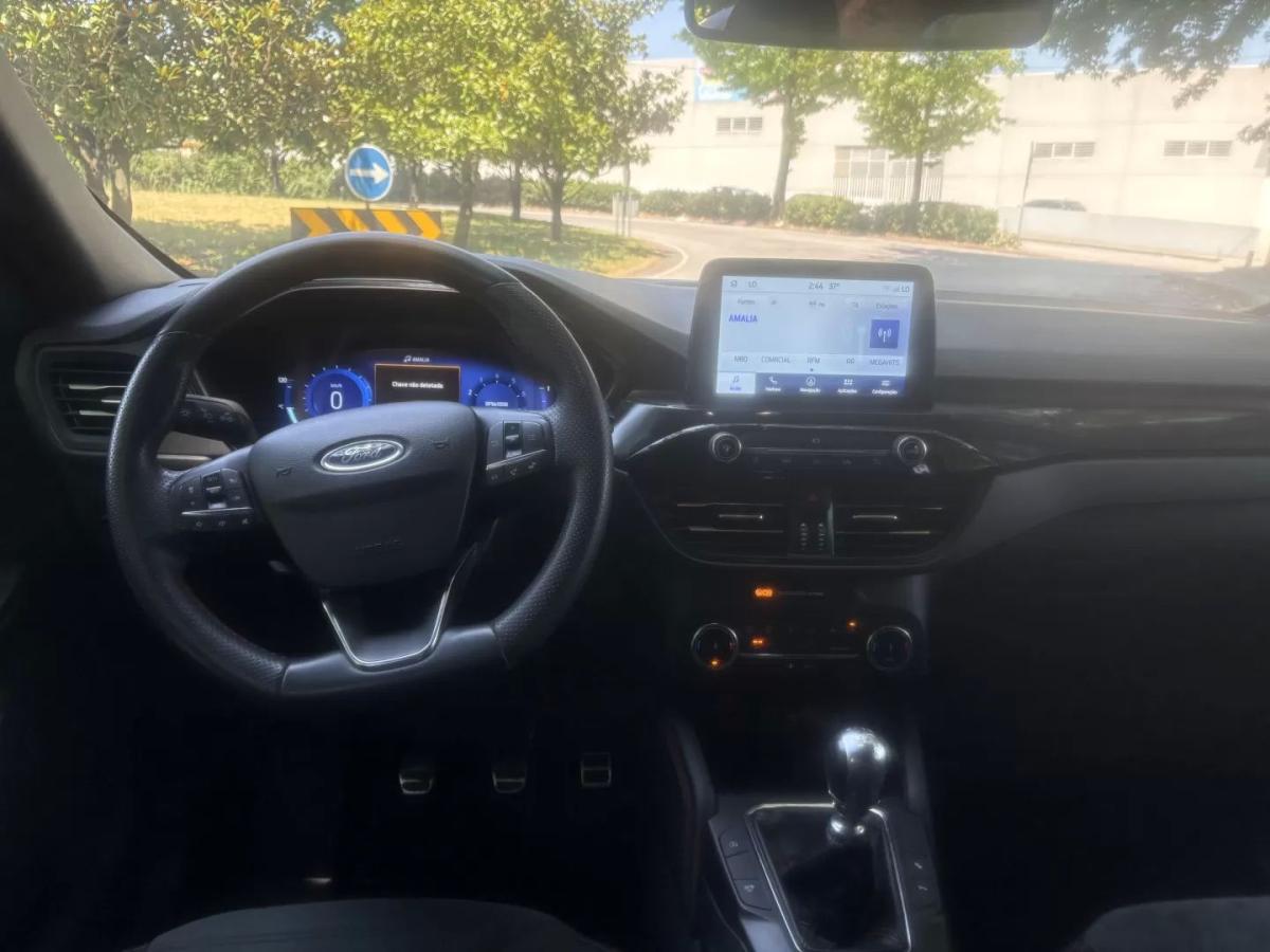 ford-kuga-2023-gasolina-1499cc