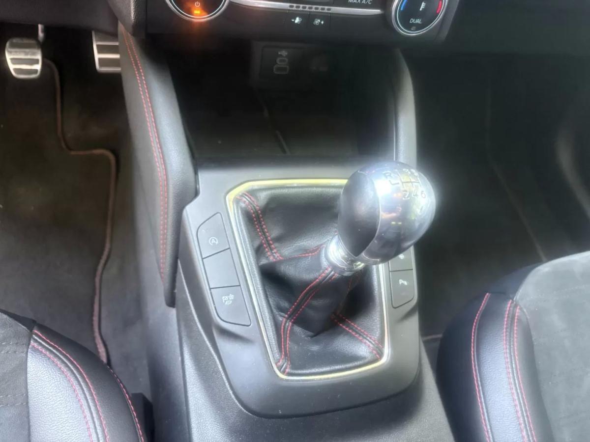 ford-kuga-2023-gasolina-1499cc