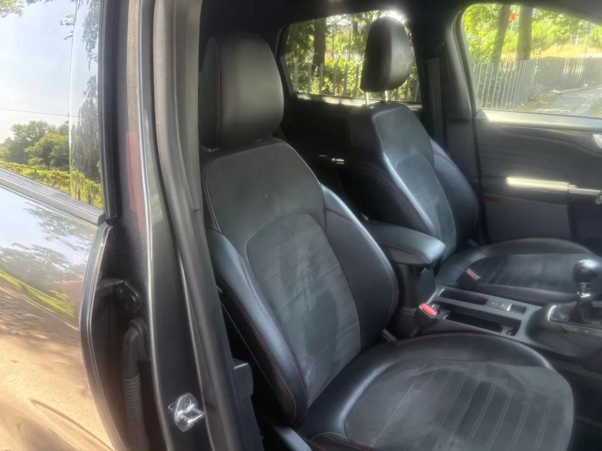 ford-kuga-2023-gasolina-1499cc