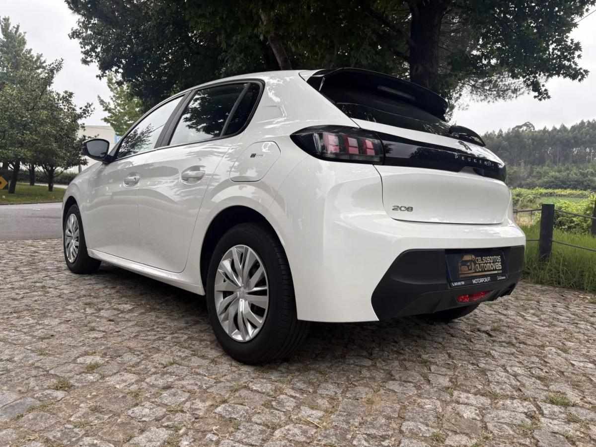 peugeot-208-2022-gasolina-1199cc