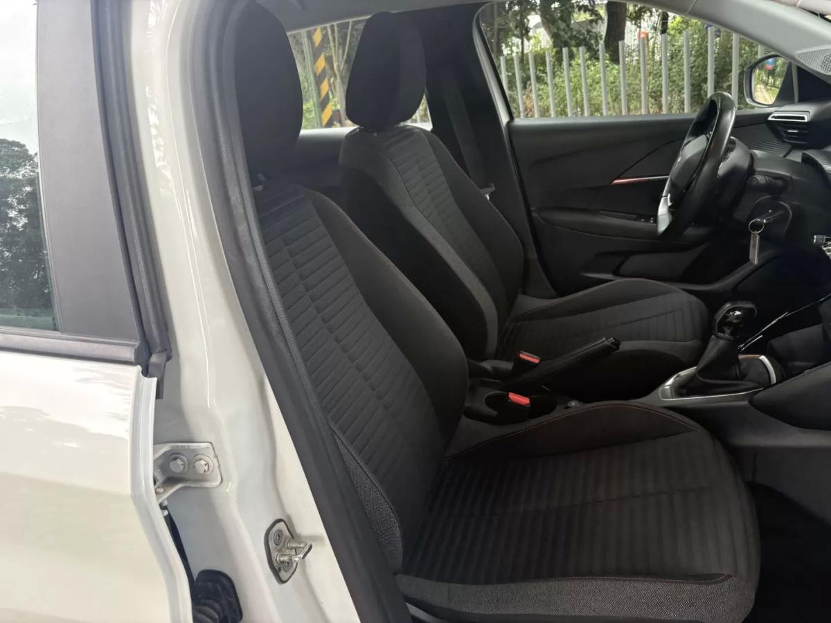 peugeot-208-2022-gasolina-1199cc