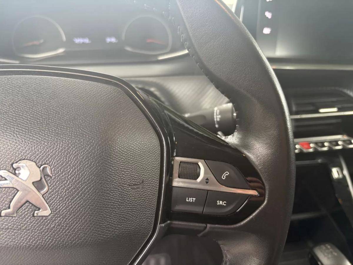 peugeot-208-2022-gasolina-1199cc