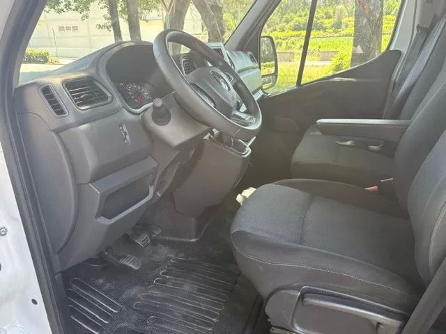 renault-master-2024-diesel-2299cc