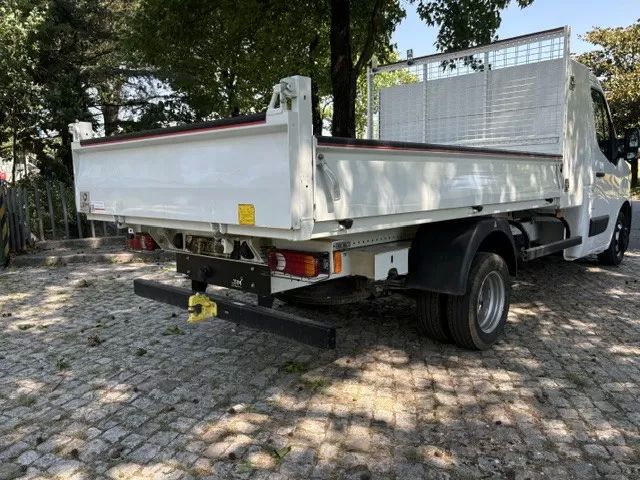 renault-master-2024-diesel-2299cc
