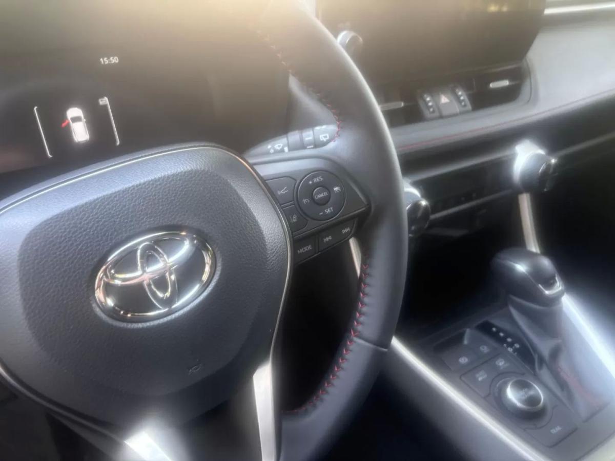 toyota-rav4-2025-hibrido-2487cc