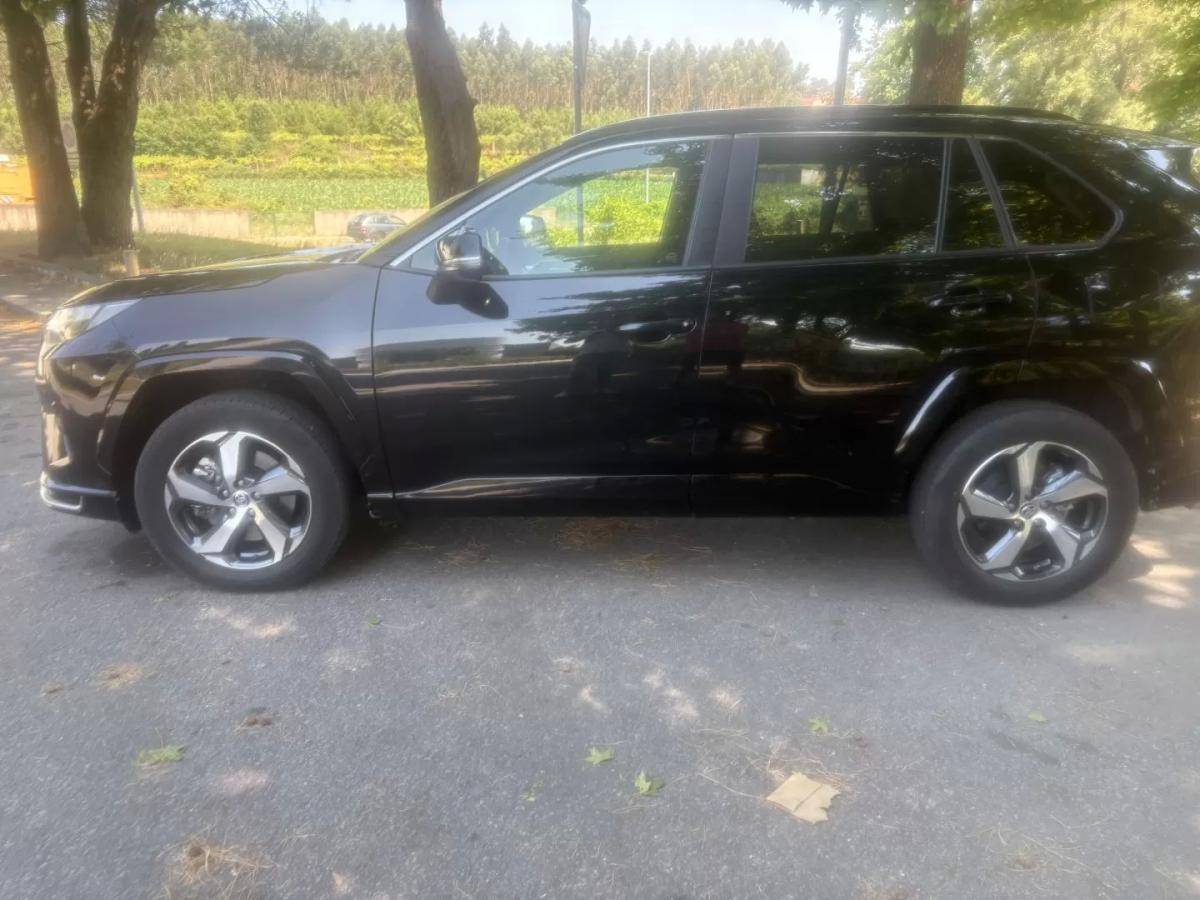 toyota-rav4-2025-hibrido-2487cc