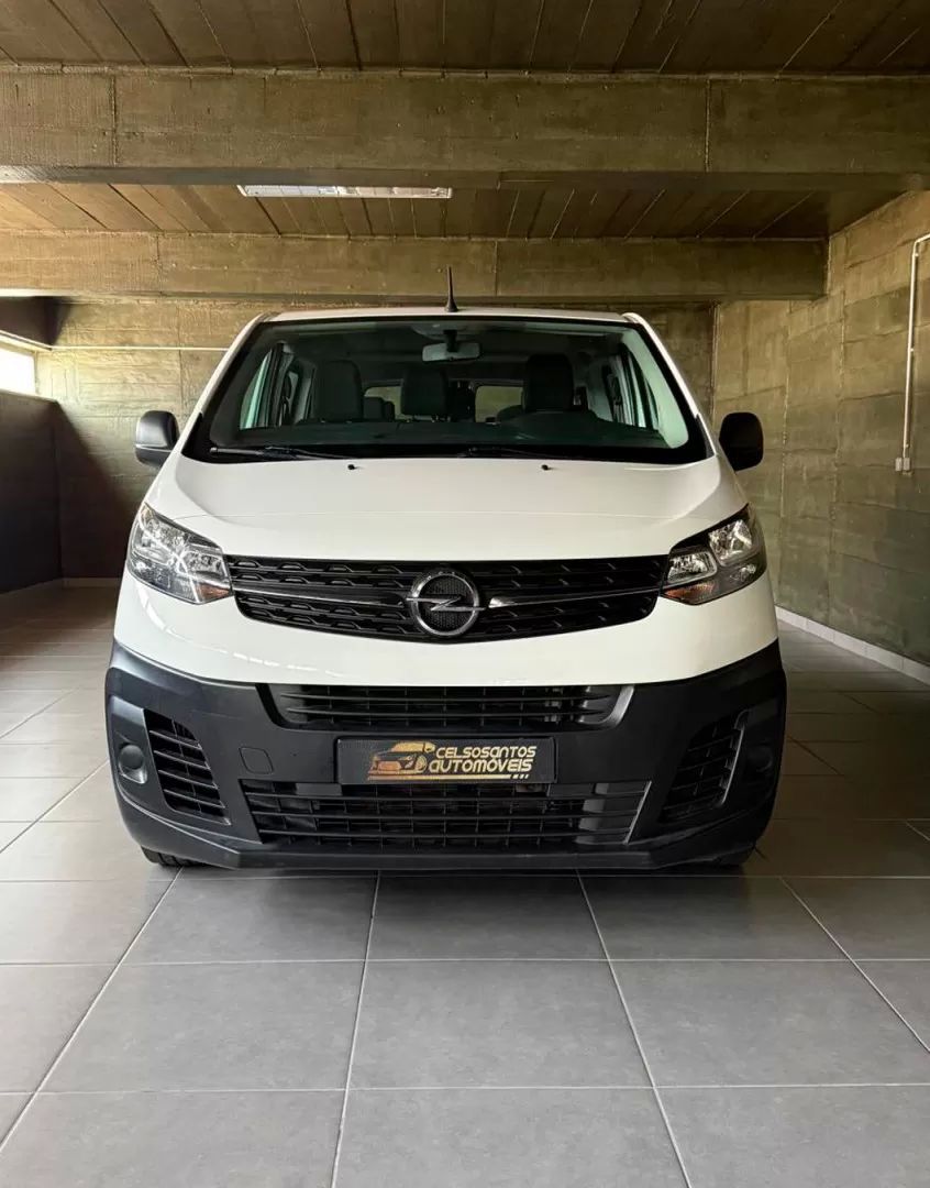 opel-vivaro-2021-diesel-1500cc
