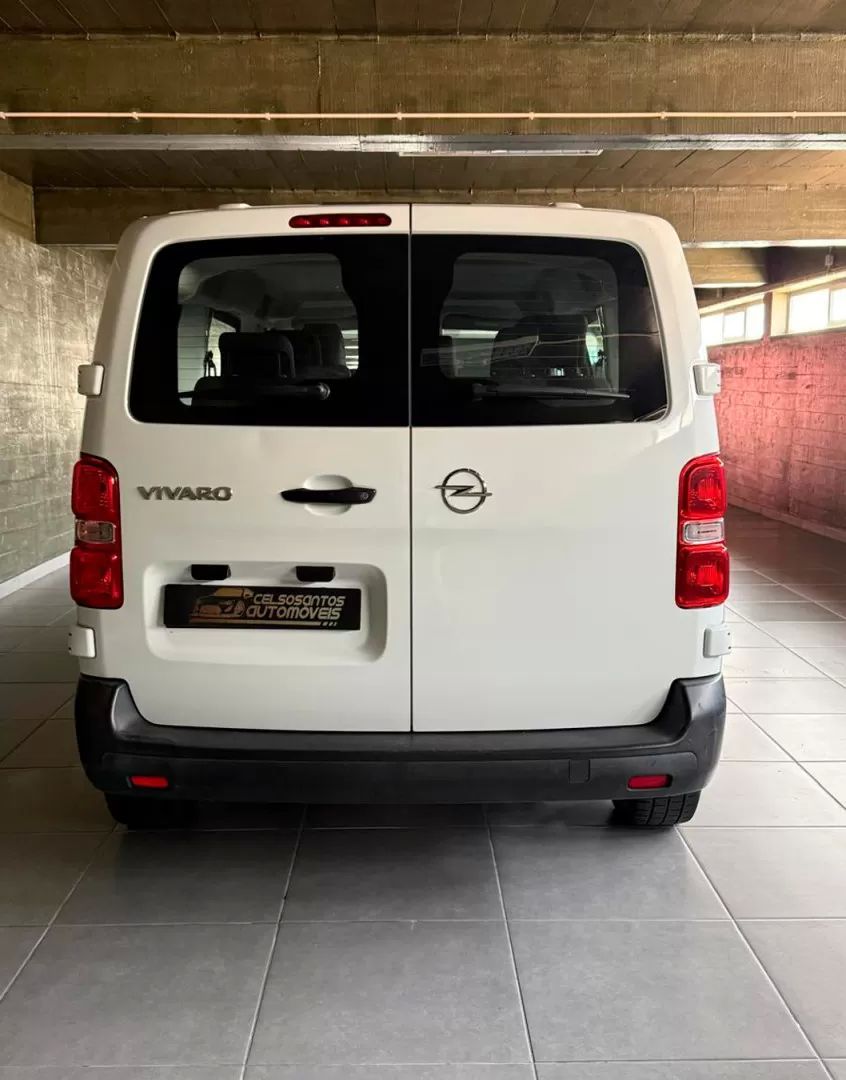 opel-vivaro-2021-diesel-1500cc