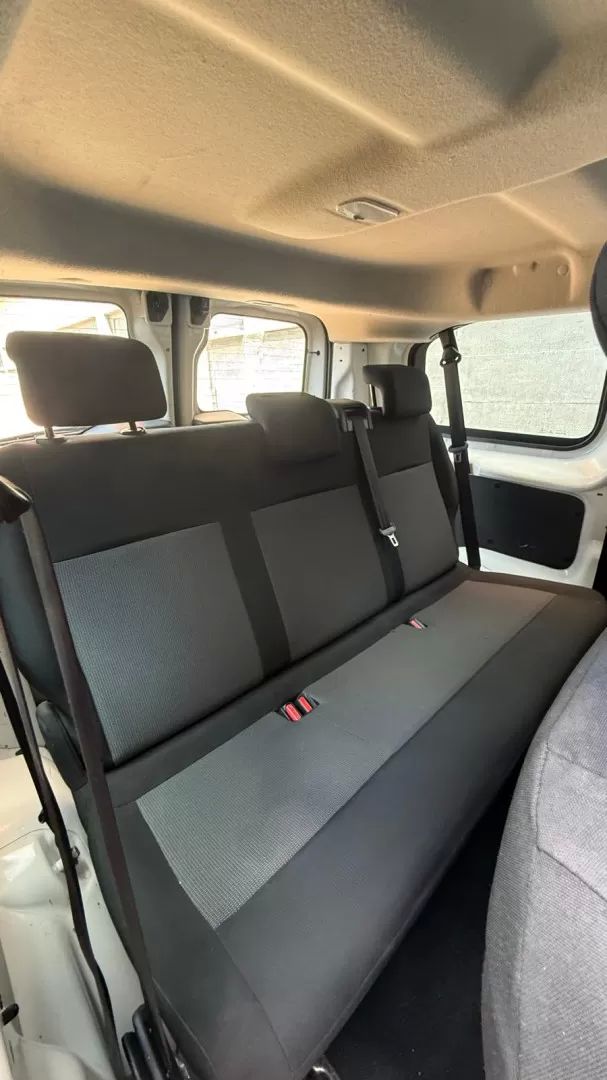 opel-vivaro-2021-diesel-1500cc
