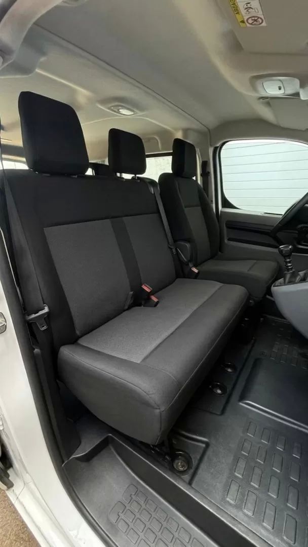 opel-vivaro-2021-diesel-1500cc