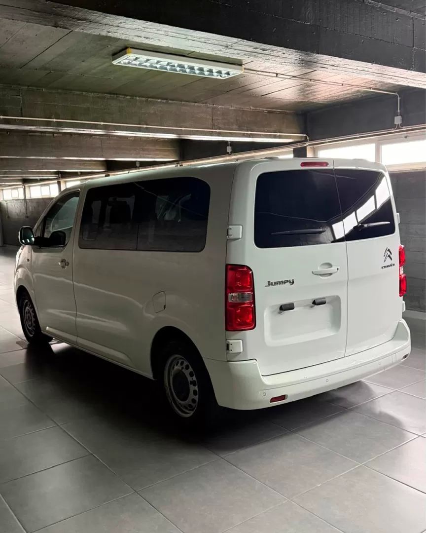 citroen-jumpy-2021-diesel-1499cc