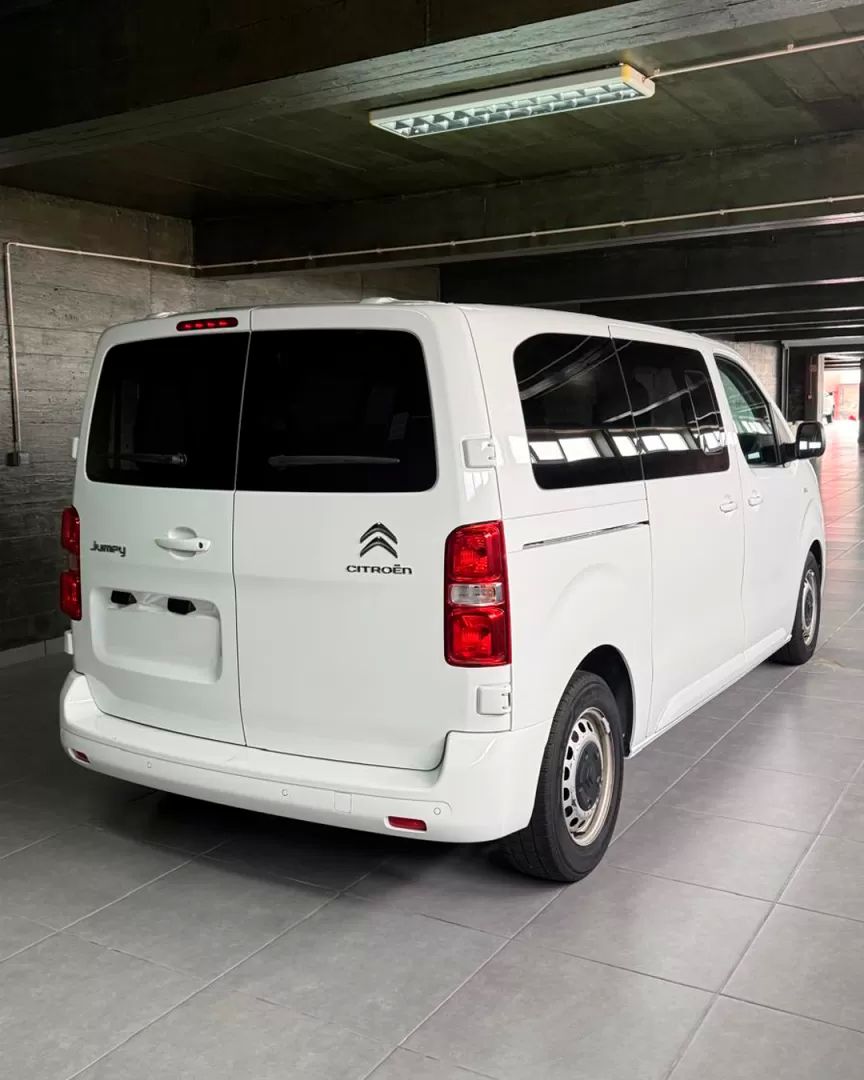 citroen-jumpy-2021-diesel-1499cc