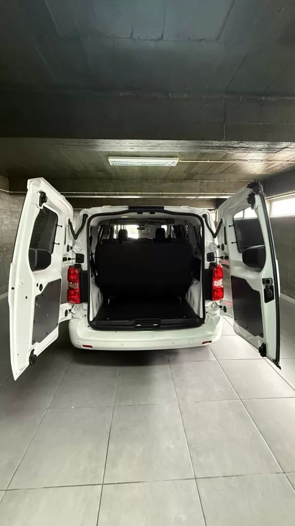 citroen-jumpy-2021-diesel-1499cc