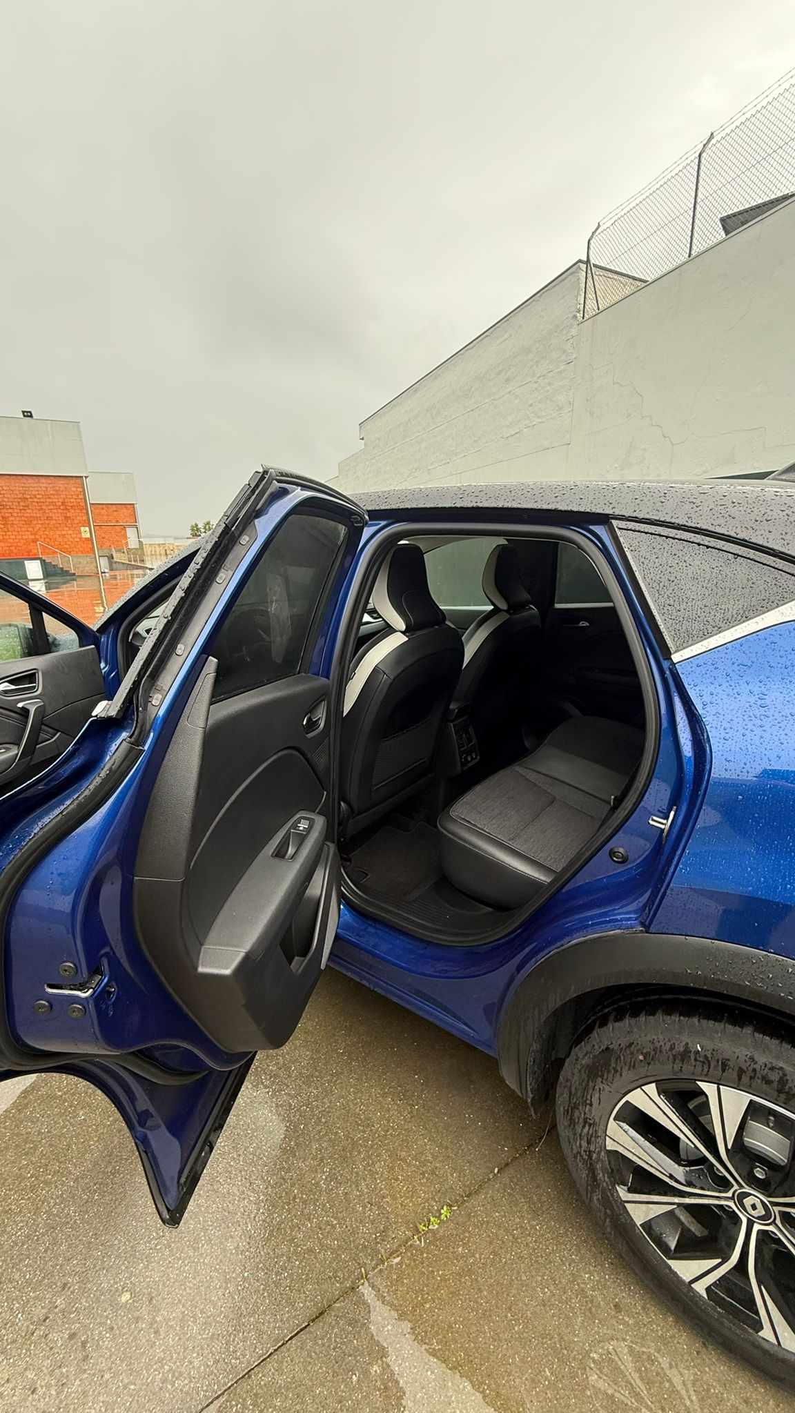 renault-captur-1-0-tce-2023-gasolina-999cc