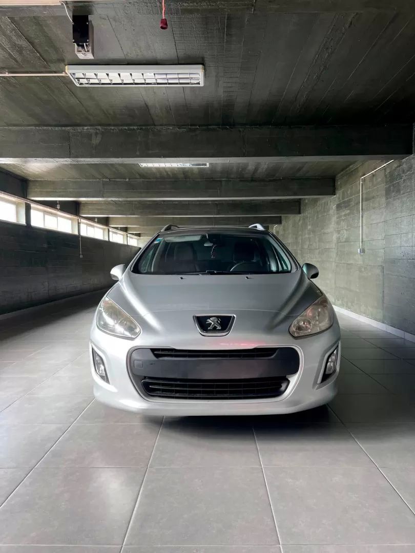 peugeot-308-sw-2012-diesel-1560cc