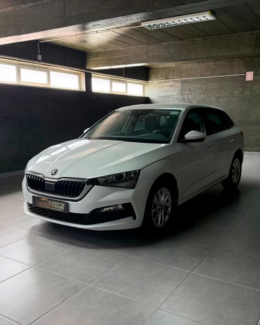 skoda-scala-2023-gasolina-999cc