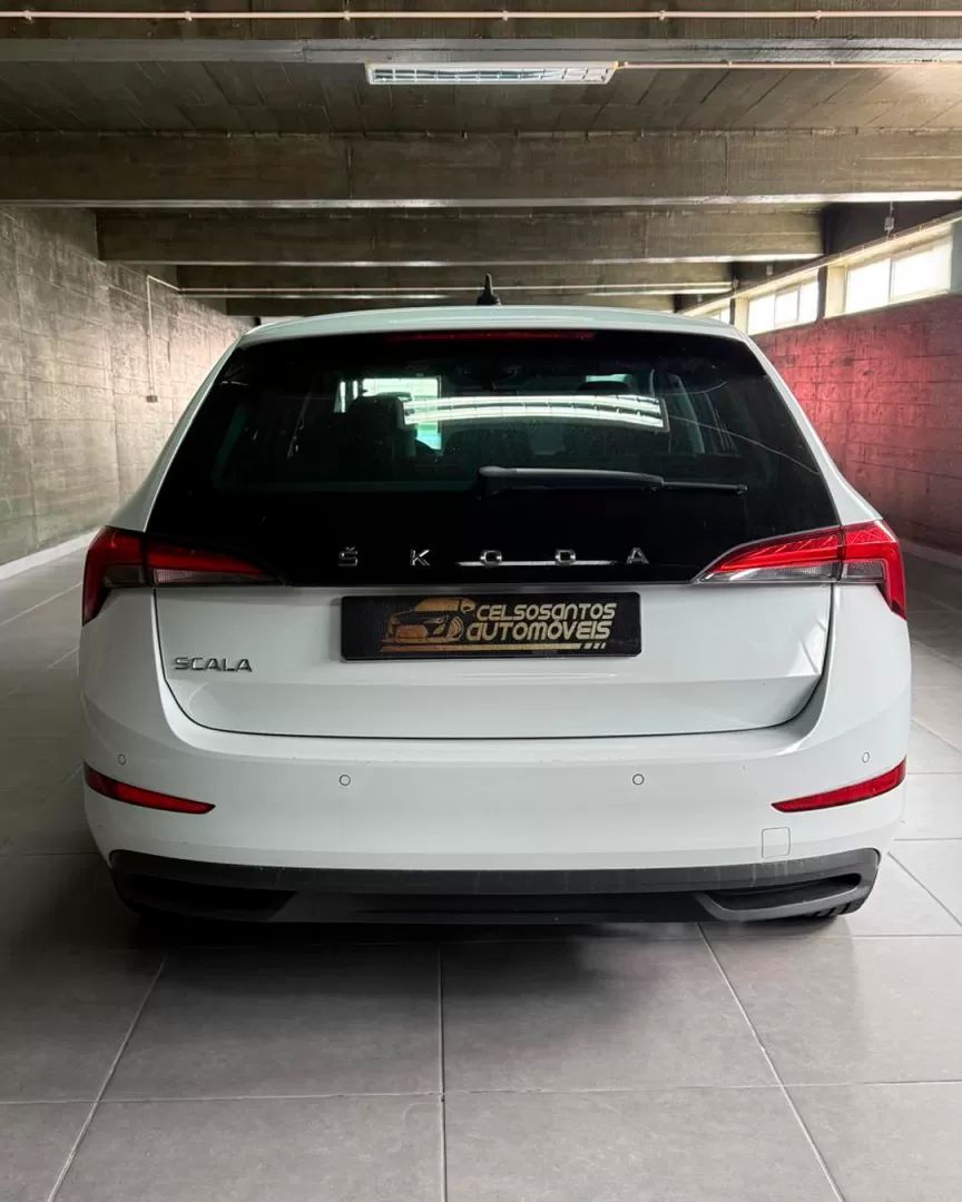 skoda-scala-2023-gasolina-999cc