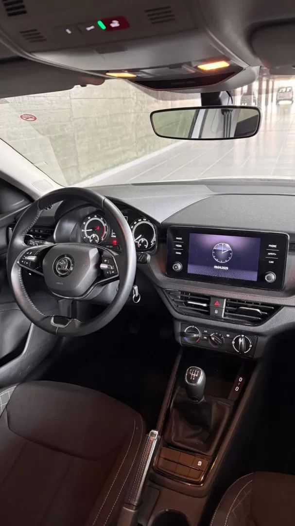 skoda-scala-2023-gasolina-999cc
