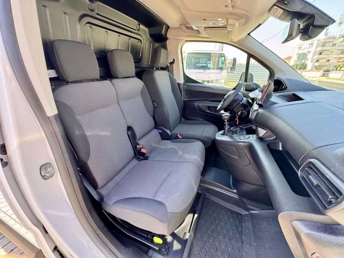 peugeot-partner-2025-diesel-1499cc