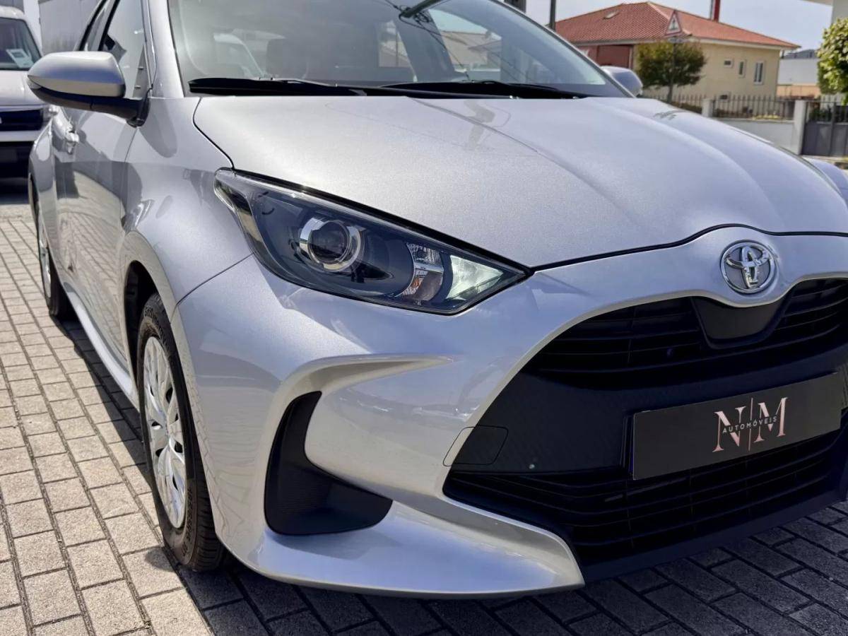 toyota-yaris-2023-gasolina-998cc
