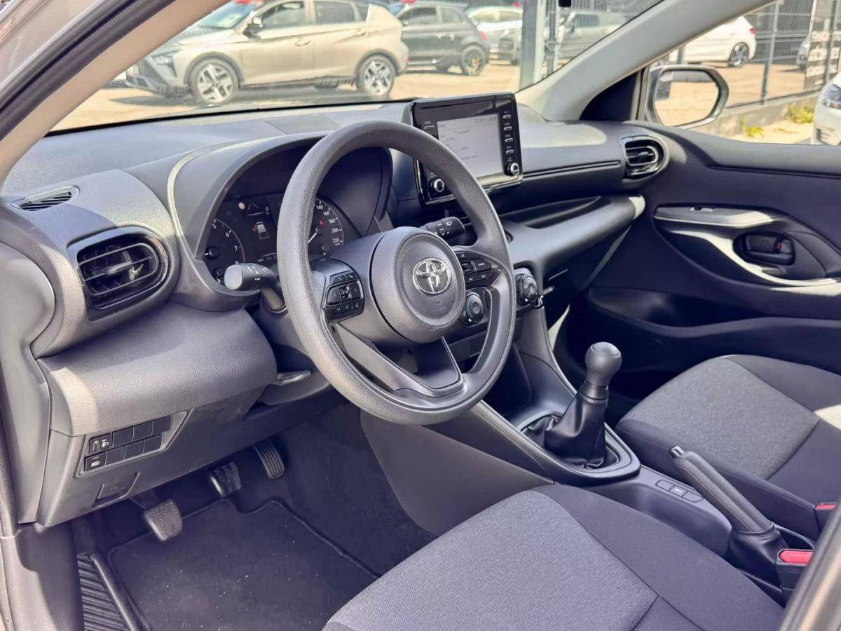 toyota-yaris-2023-gasolina-998cc