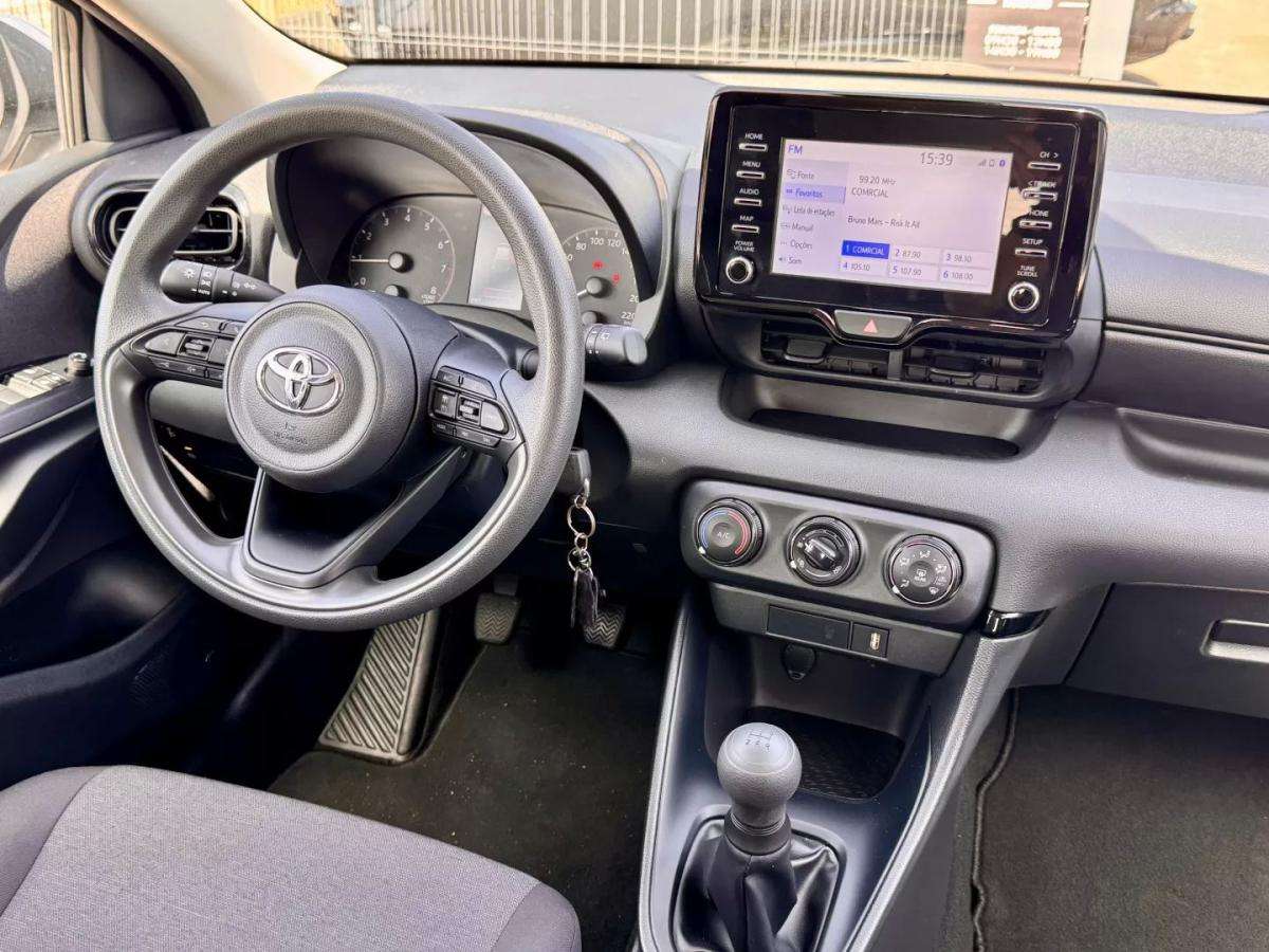 toyota-yaris-2023-gasolina-998cc