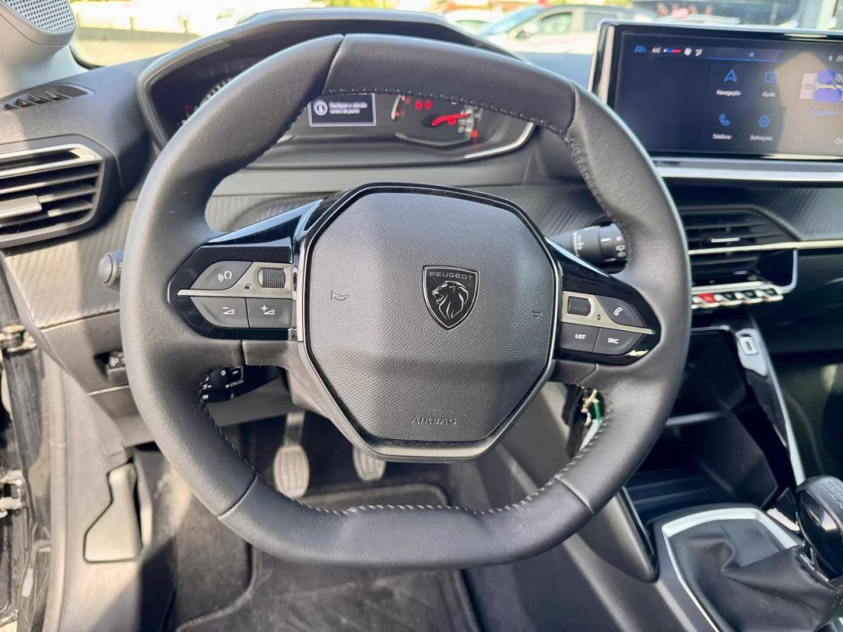 peugeot-208-2024-gasolina-1199cc