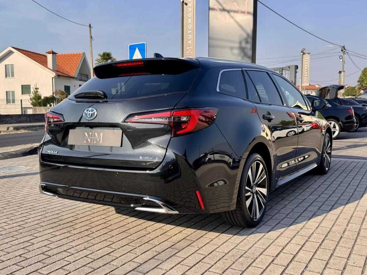 toyota-corolla-2025-hibrido-a-gasolina-1798cc