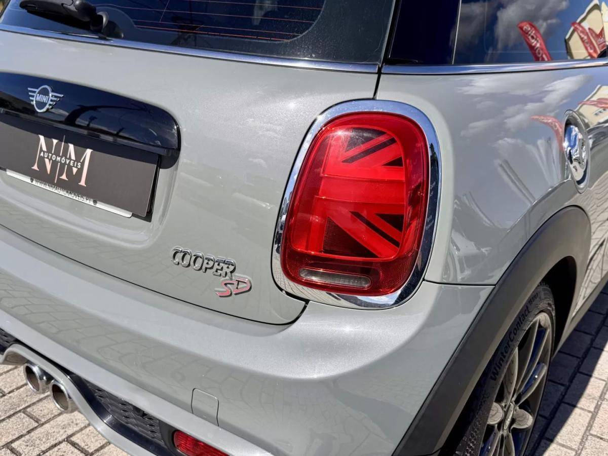 mini-cooper-d-2018-diesel-1995cc