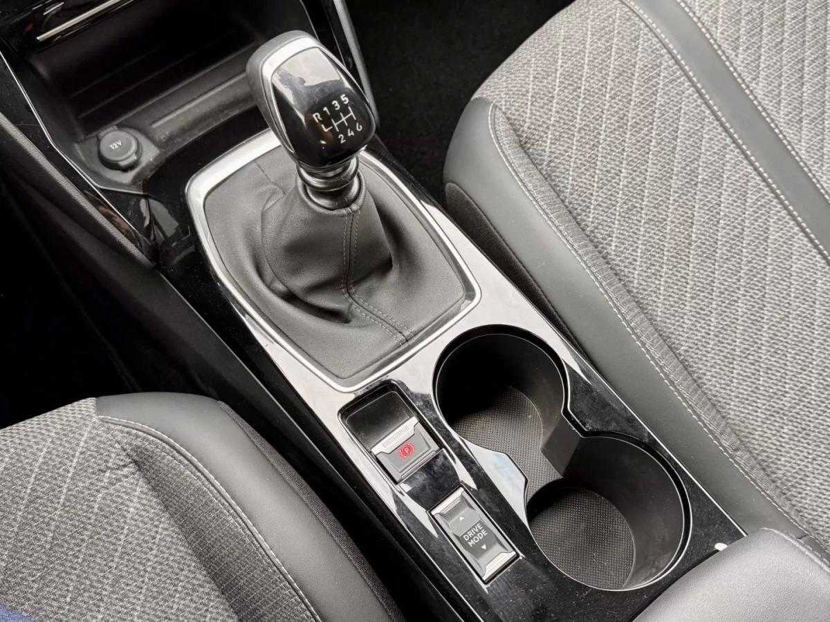 peugeot-2008-2024-gasolina-1199cc