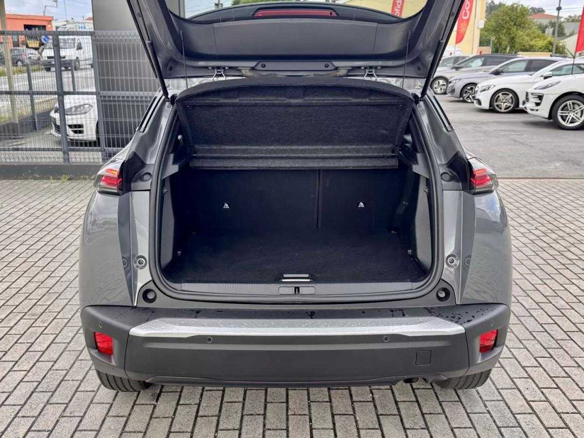 peugeot-2008-2024-gasolina-1199cc