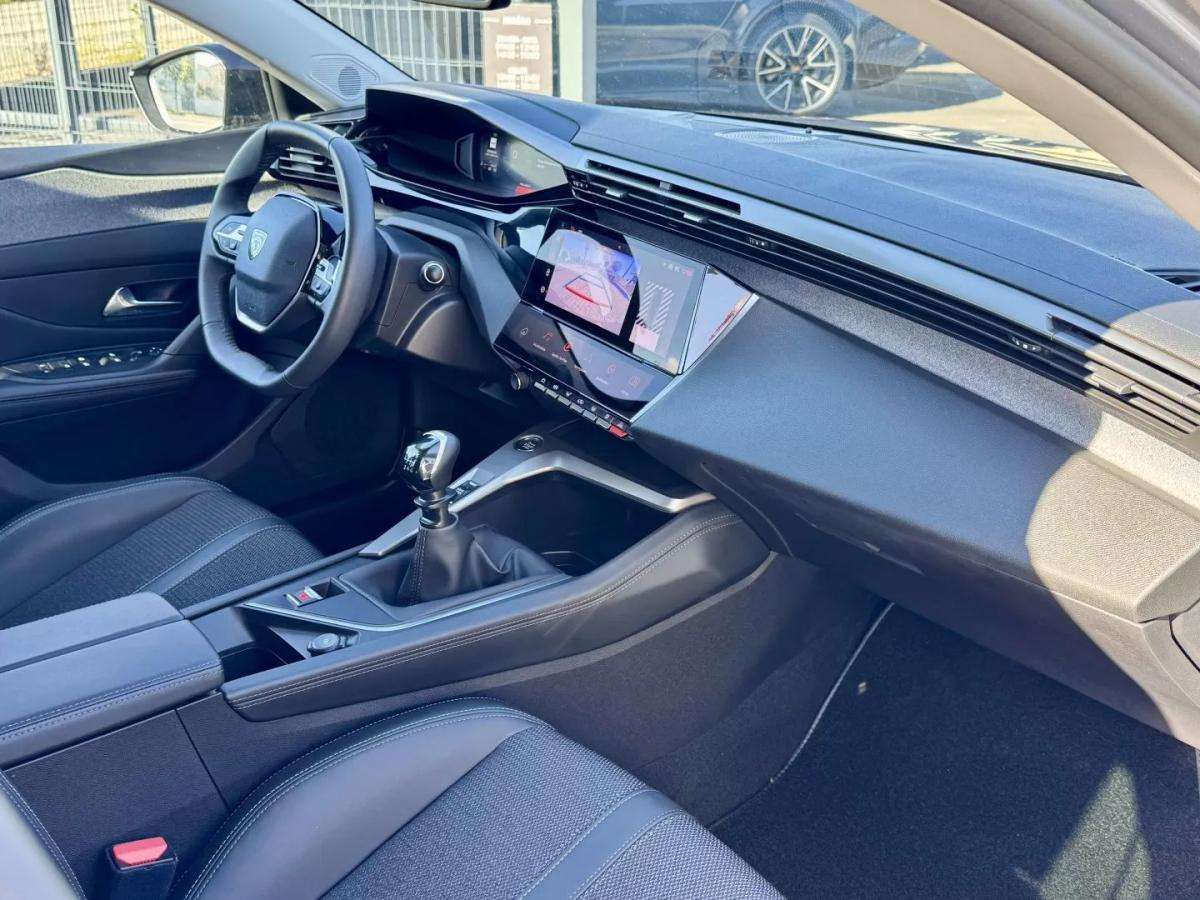peugeot-308-2023-gasolina-1199cc