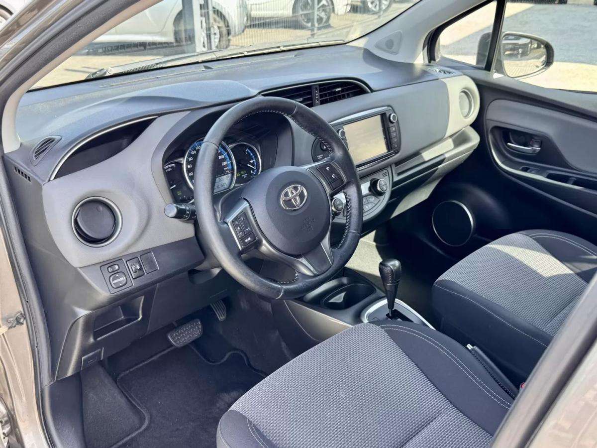 toyota-yaris-2016-hibrido-a-gasolina-1497cc