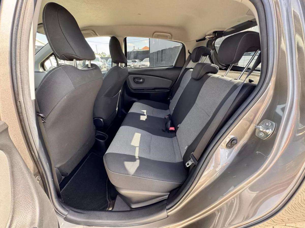 toyota-yaris-2016-hibrido-a-gasolina-1497cc