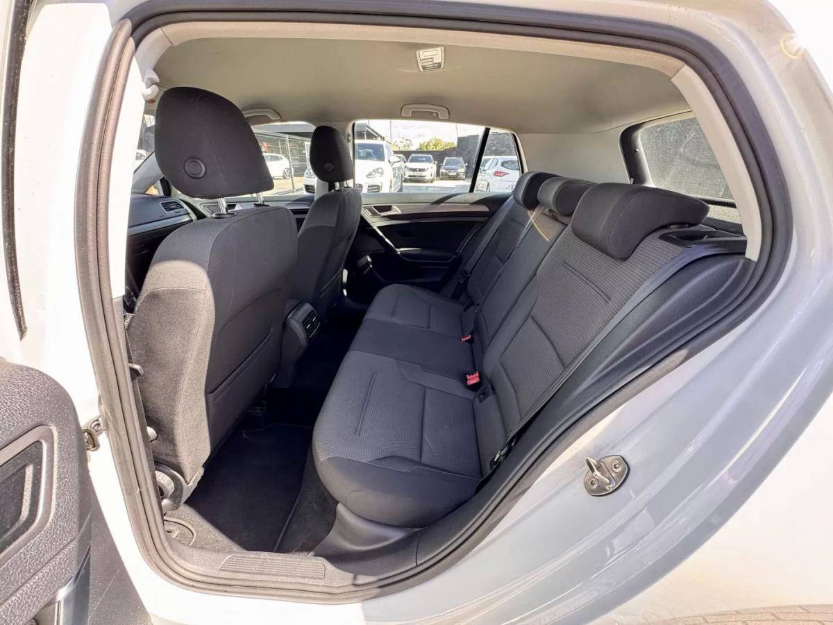 volkswagen-e-golf-2019-eletrico-200cc