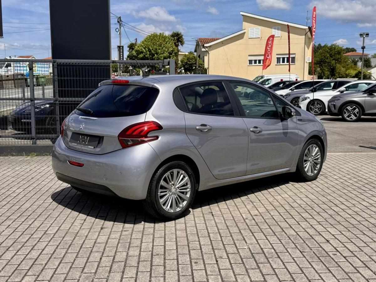 peugeot-208-2019-gasolina-1199cc