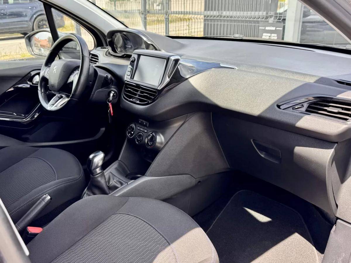 peugeot-208-2019-gasolina-1199cc