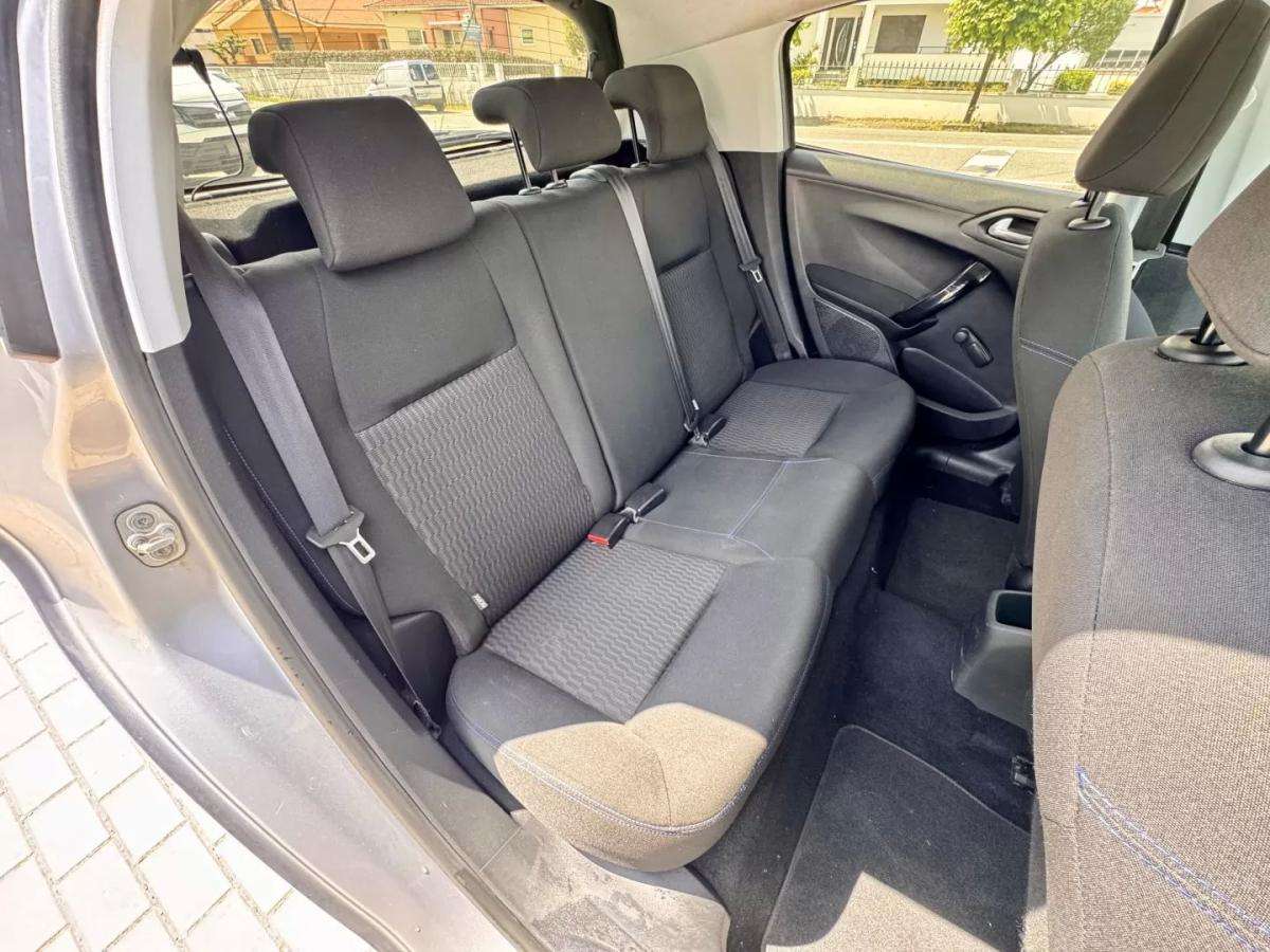 peugeot-208-2019-gasolina-1199cc