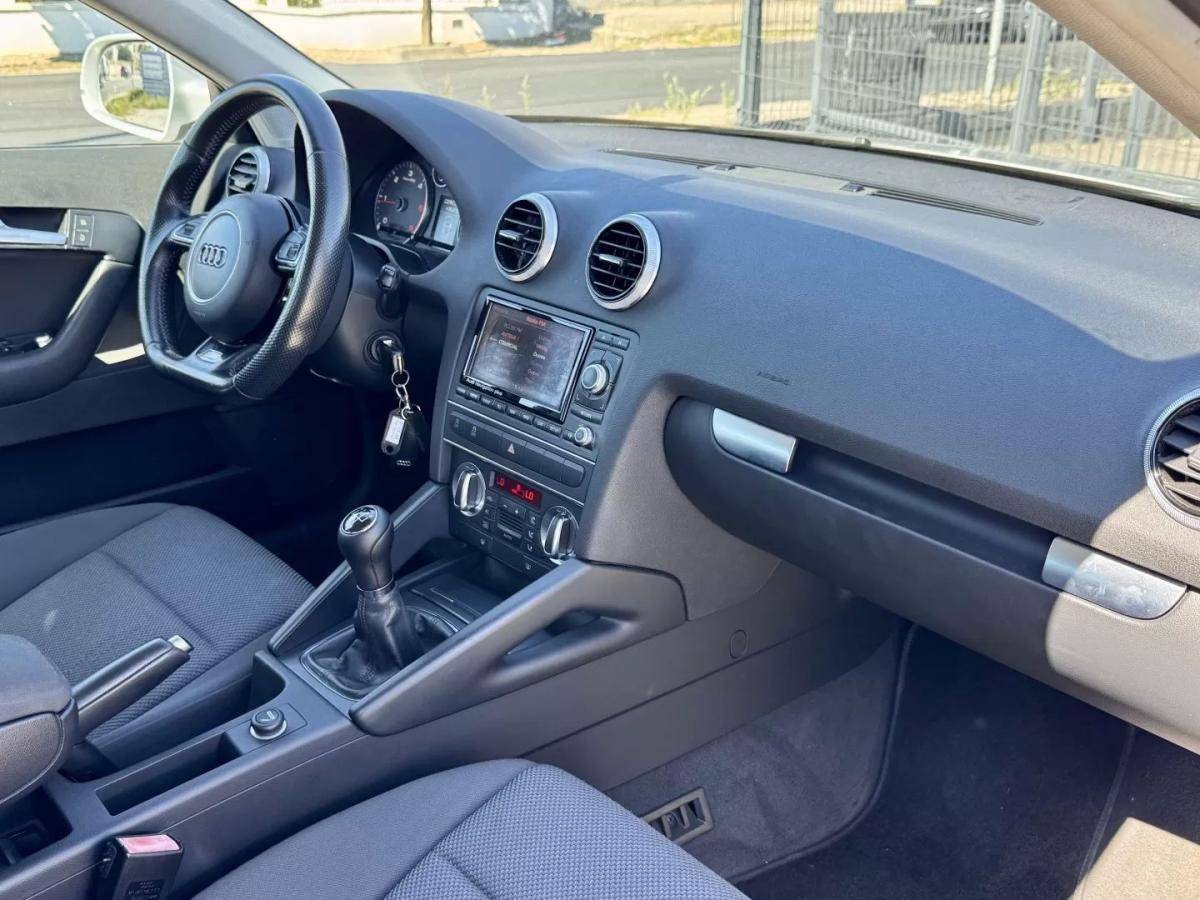 audi-a3-sportback-2010-diesel-1598cc