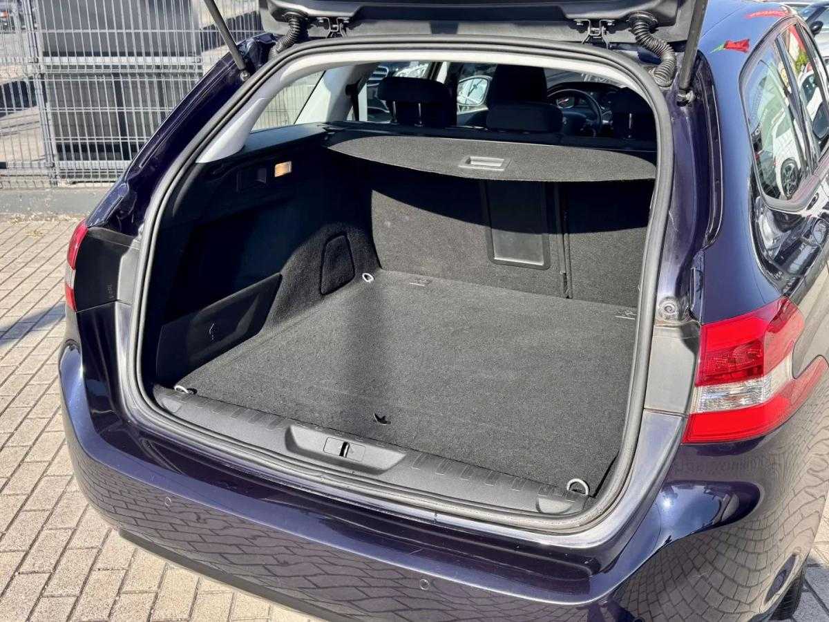 peugeot-308-sw-2018-diesel-1560cc