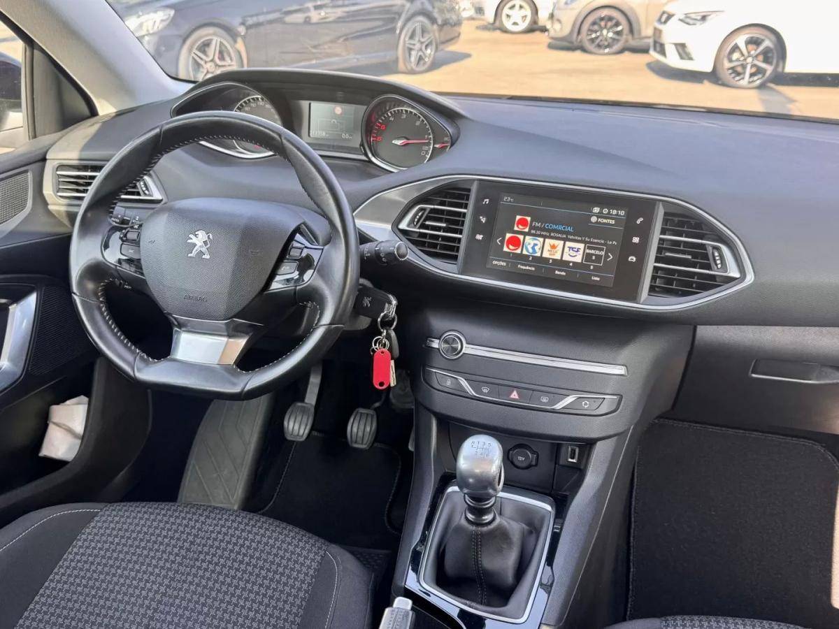 peugeot-308-sw-2018-diesel-1560cc