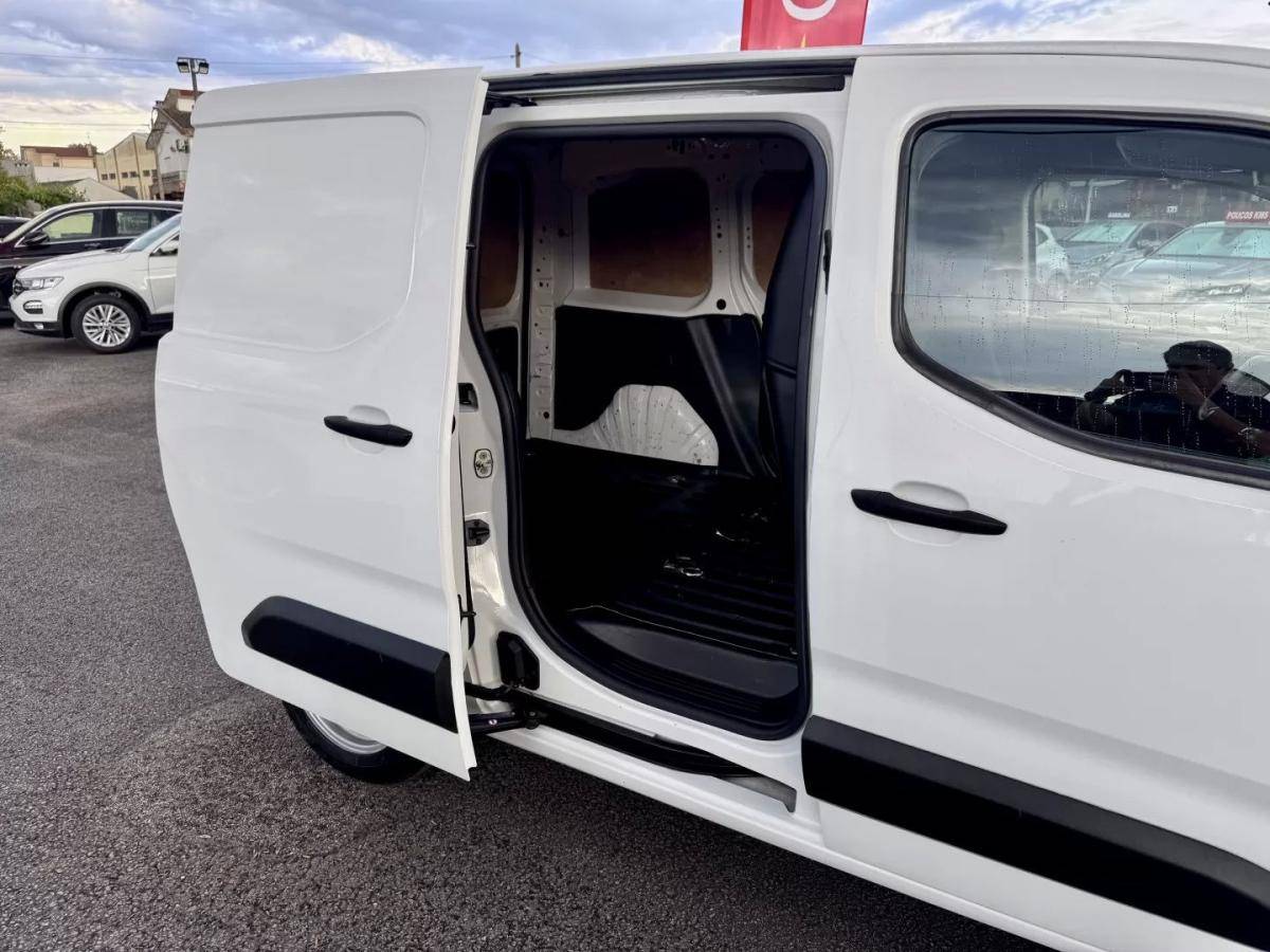 citroen-berlingo-2021-diesel-1499cc