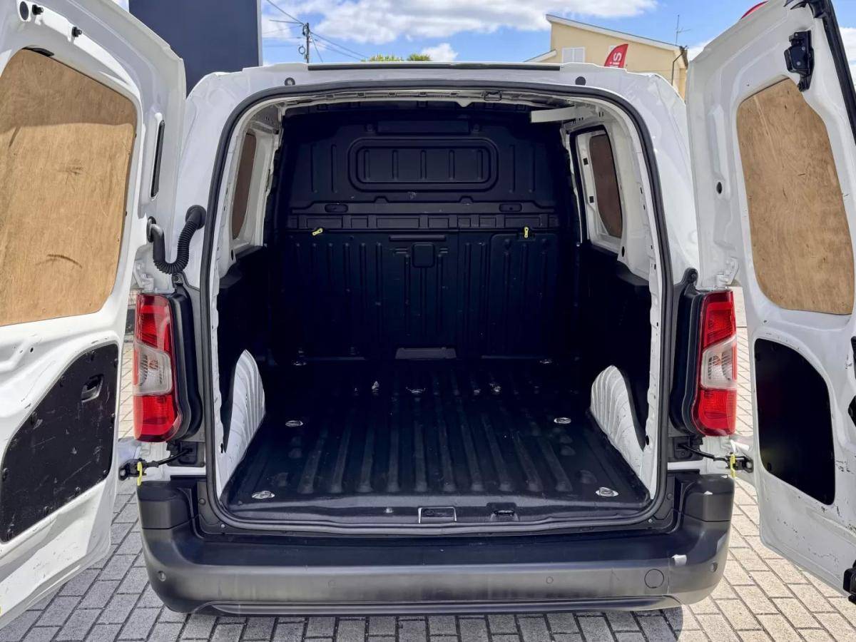 citroen-berlingo-2021-diesel-1499cc