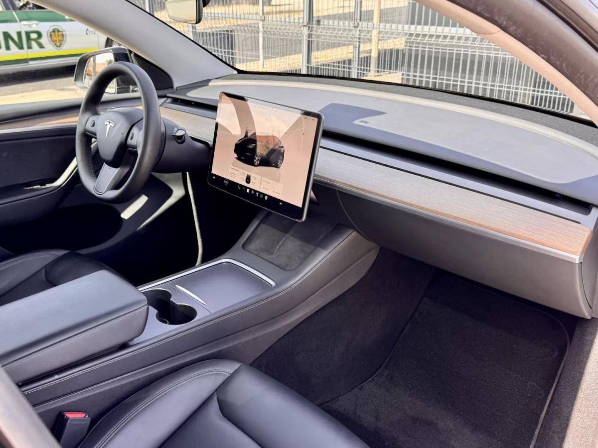 tesla-model-y-2023-eletrico-0cc