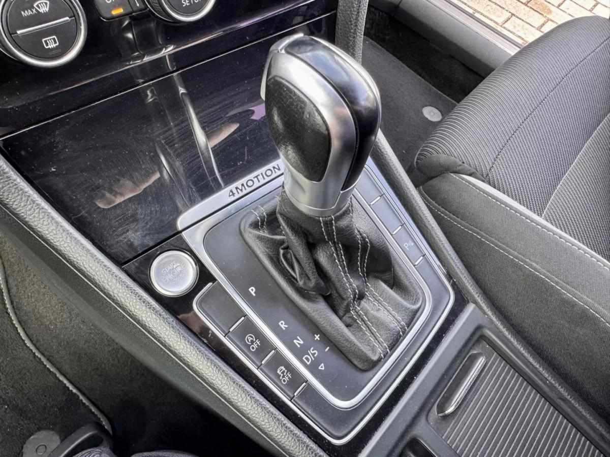 volkswagen-golf-2014-gasolina-1984cc