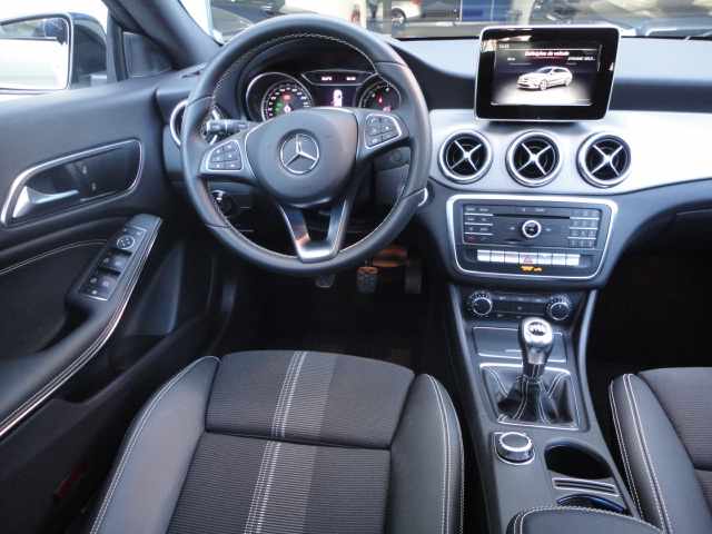 mercedes-benz-cla-180-d-blueefficiency-1-5-2017-diesel-1461cc