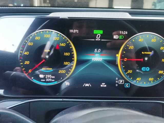 mercedes-benz-eqc-400-4matic-2022-eletrico