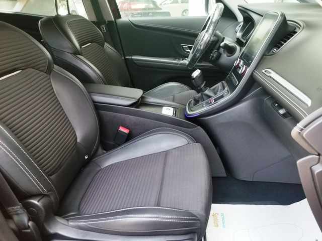 renault-scenic-1-5-dci-2018-diesel-1461cc
