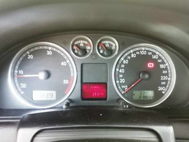 volkswagen-passat-1-9-tdi-2004-diesel-1896cc